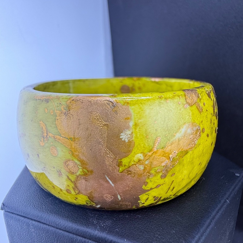 Vintage Estate Bangle Bracelet Yellow Retro Gold Splatter Plastic 8.5"